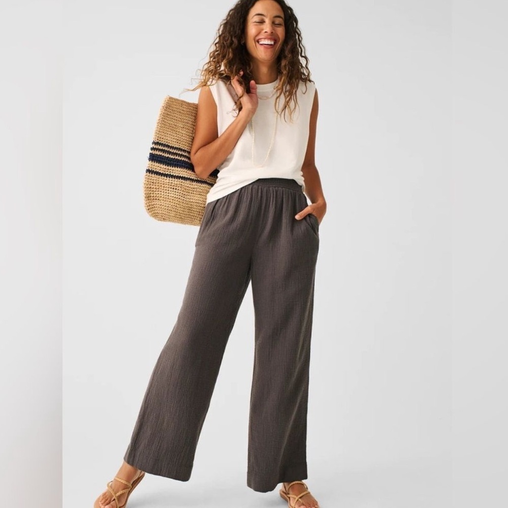 Faherty Wide-Leg Pants in Charcoal Gray